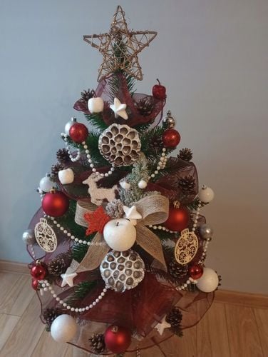 Choinka NA PNIU ubrana Z DEKORACJĄ ozdobami ubrana 100 cm z lampkami LED na Arena.pl