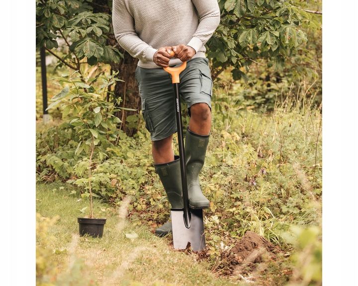 Zestaw: Szpadel prosty Solid + Grabie do liści M Solid Fiskars zdjęcie 2