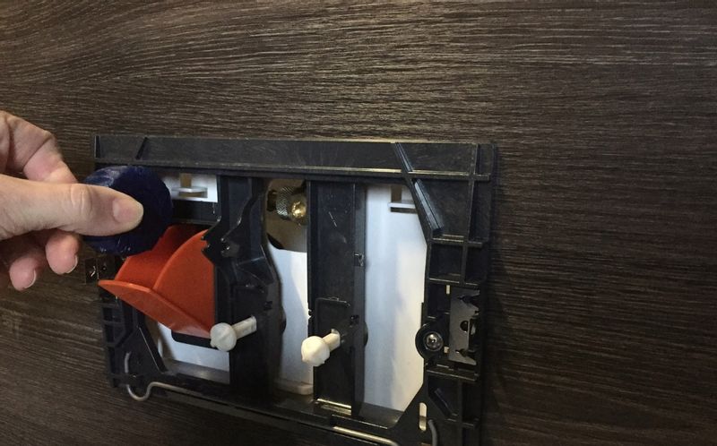 Tabletka kostka do kostkarki WC FRESH-DISC ORANGE zdjęcie 3