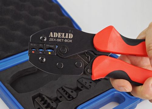 PRASKA Z WYMIENNYMI MATRYCAMI 5 MATRYC ZESTAW ZACISKARKA KONEKTORÓW TULEJEK na Arena.pl