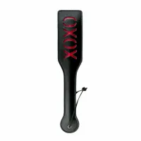 ouch! skorzana packa xoxo z czerwonym napisem - czarna, 32 cm