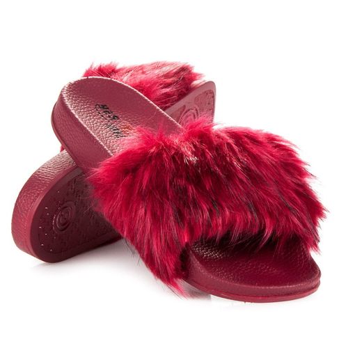 Czerwone Klapki Fluffy r.37 na Arena.pl