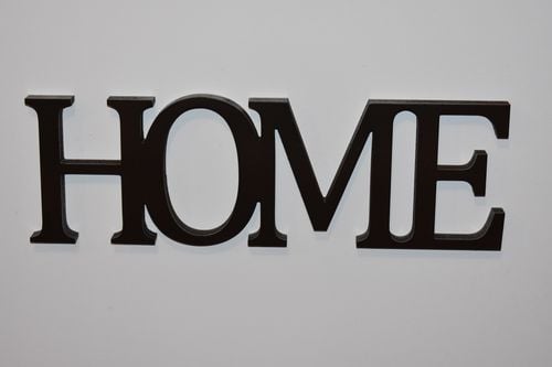 Napis 3D HOME na Arena.pl