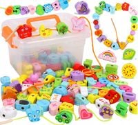 DREWNIANE KLOCKI KORALIKI DO NAWLEKANIA W KUFERKU MONTESSORI 106 elementów