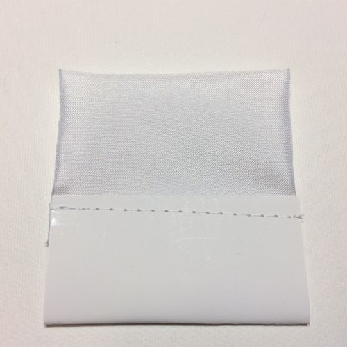 Biała poszetka prostokątna "Wypustka" na Arena.pl