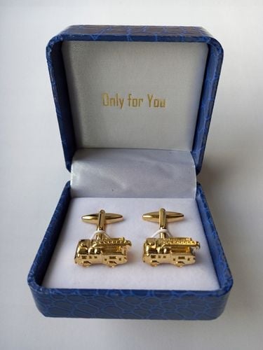 Spinki do mankietów Wóz Bojowy Straży Pożarnej KLA na Arena.pl