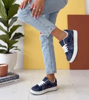 Granatowe Sneakersy Na Platformie Wilhelmina 39