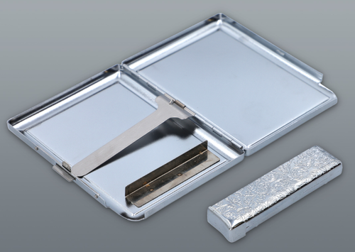 Metalowa Papierośnica z Zapalniczką Gazową Płomieniową i Wzorem Shih Tzu na Arena.pl