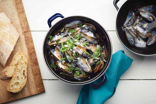 Garnek do małży Moules Kitchen Craft czerwony na Arena.pl