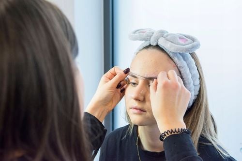 Nić barwiąca do geometrii brwi Black Wonder Lashes na Arena.pl