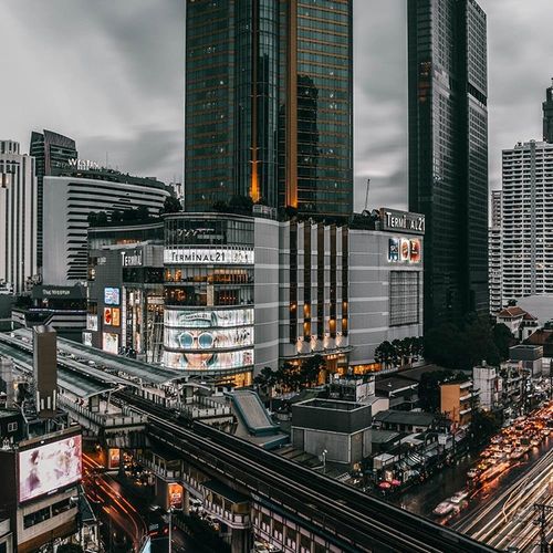 Deco Panel, Chmury nad miastem 60x90 na Arena.pl