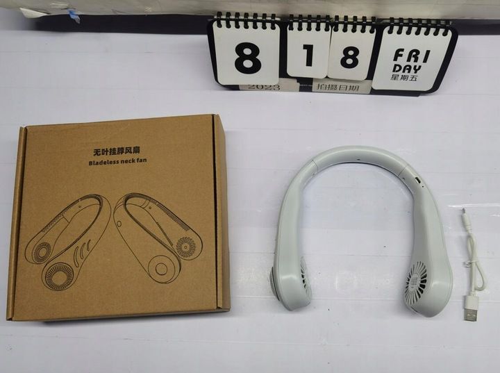 PRZENOŚNY WENTYLATOR NA SZYJĘ MINI BEZŁOPATKOWY CHŁODZIARKA AKUMULATOROWY zdjęcie 3