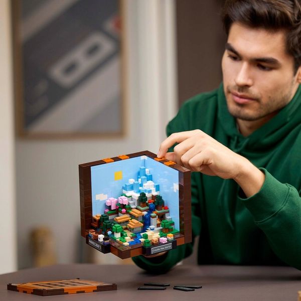 LEGO Minecraft Stół warsztatowy 21265 zdjęcie 9