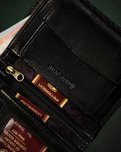 skórzany portfel męski z systemem rfid - peterson na Arena.pl