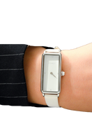 Elegancki  prostokątny zegarek na skórzanym pasku kolor biały srebrna koperta