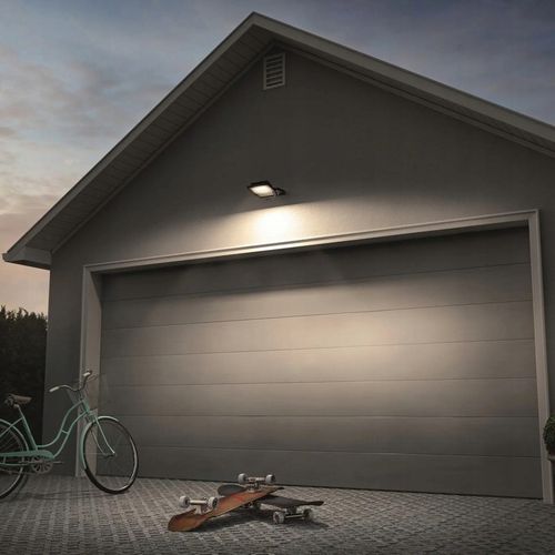 Naświetlacz LED SLIM 20W halogen z CZUJNIK RUCHU i zmierzchu reflektor na Arena.pl