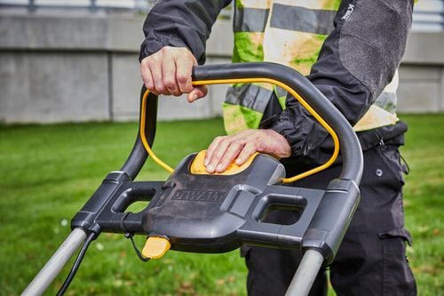 kosiarka do trawy akumulatorowa 48cm 2*18v 2*5.0*ah - dw dcmw564p2 na Arena.pl