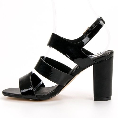 Lakierowane Sandałki r.37 na Arena.pl