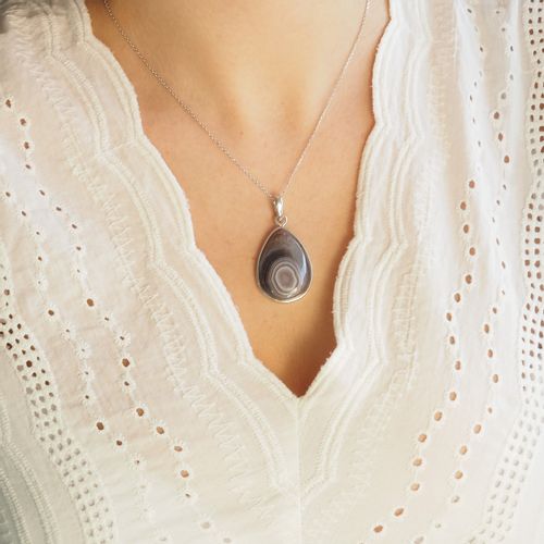 Zawieszka z Agatem Bostwaną w srebrze rodowanym na Arena.pl