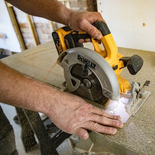 DEWALT DCS570N pilarka tarczowa 18V 184mm na Arena.pl