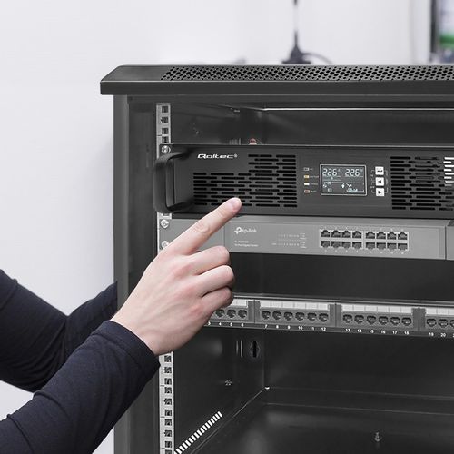 Zasilacz awaryjny UPS do RACK 3kVA 3000W Power Factor 1.0 LCD On-line na Arena.pl