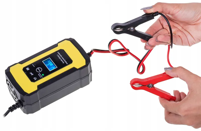 Prostownik Samochodowy do Akumulatorów 12V 6A zdjęcie 7