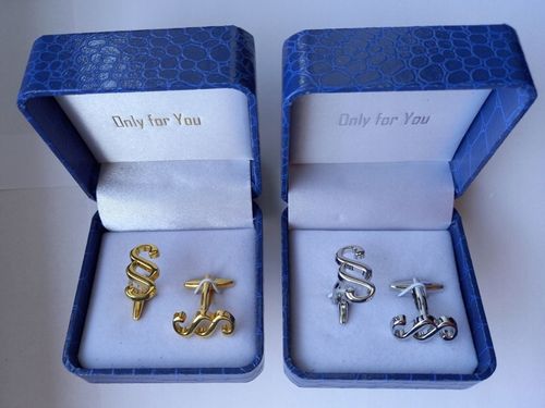 Ślubne weselne złote spinki do mankietów dla Pana Młodego ekskluzywne Etui na Arena.pl