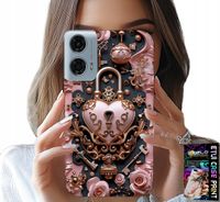 ETUI DO MOTOROLA G34 5G - KOBIECE, MODNE WZORY, KŁÓDKA SERCE RÓŻA