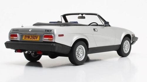 CULT SCALE Triumph TR7 DHC 1980 (silver) na Arena.pl