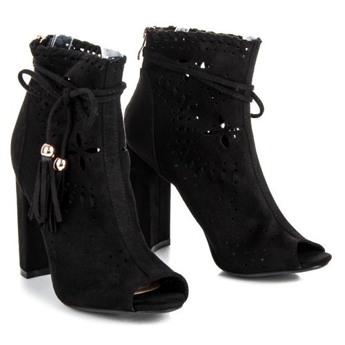 Ażurowe wiosenne botki r.37 na Arena.pl