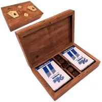 Dwie Talie Kart i Kości do Gry - Elegancki Zestaw w Drewnianym Pudełku