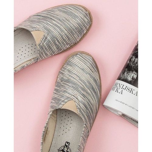 Prążkowane espadryle r.39 na Arena.pl