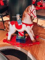 Stojak pod choinkę świąteczna dekoracja konik bujany uchwyt rustykalny