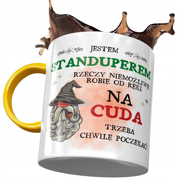 Kubek Żółty Dla Standupera Na Cuda Trzeba Poczekać Z Nadrukiem Ze Zdjęciem zdjęcie 1