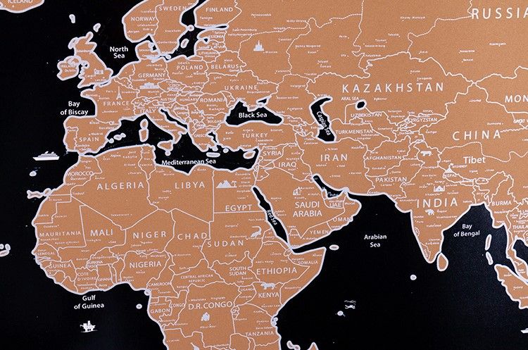 MAPA ŚWIATA Z FLAGAMI - ZŁOTA MAPA ZDRAPKA zdjęcie 2