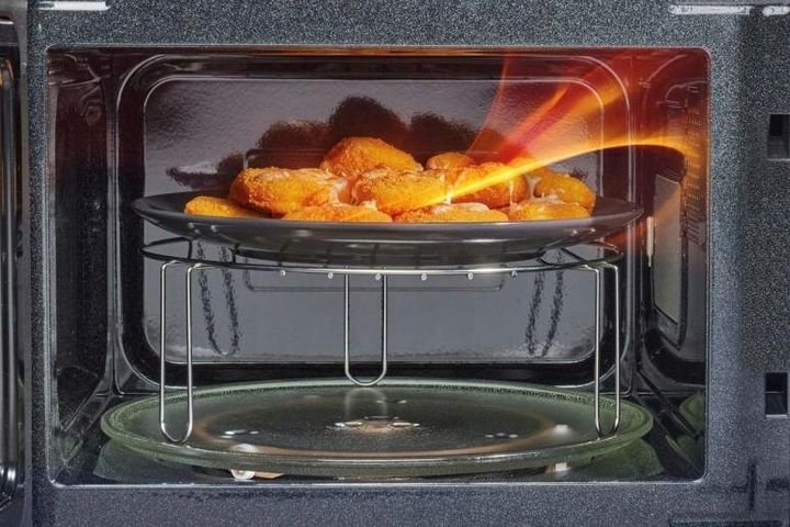 Kuchenka mikrofalowa HISENSE H23MOBSD1HG zdjęcie 8