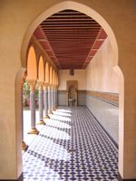 FOTOTAPETA PAŁAC ŚWIĄTYNIA KOLUMNY NA WYMIAR