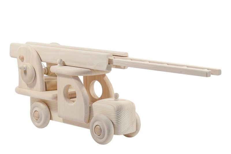 Drewniany samochód strażacki zdjęcie 3