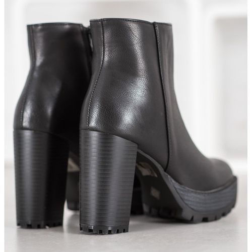 Czarne Botki Na Platformie r.39 na Arena.pl