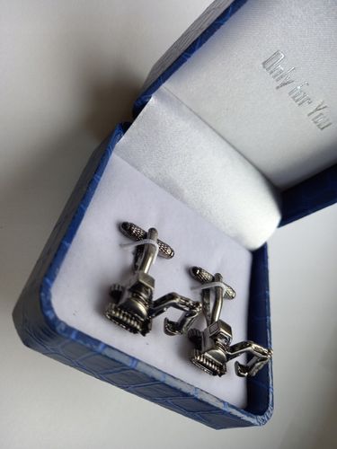 Tytanowe spinki do mankietów Koparka Buldożer na Arena.pl