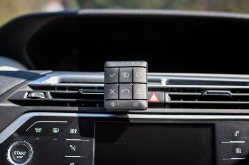 Yanosik Xs Asystent Antyradar + Abonament Gratis zdjęcie 3