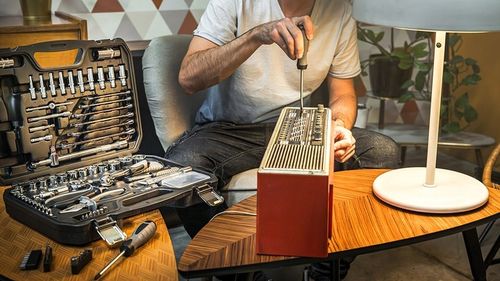 Zestaw Narzędzi NEO TOOLS M4K Garage, 90 el. Klucze Nasadowe Walizka na Arena.pl