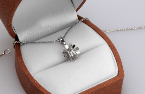 Wisiorek Staviori WBD1880 na Arena.pl