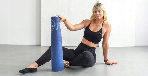 PIĘKNA MATA PREMIUM DO JOGI ĆWICZEŃ STABILNA ZAMSZOWA MIĘKKA 4 MM ZE WZOREM na Arena.pl