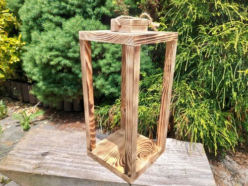 Lampion drewniany ze sznurkiem latarnia opalany 18x18x40 - 2 GATUNEK na Arena.pl