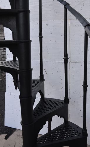 SCHODY KRĘCONE FI 1,00 M - WZÓR NR 3 - 1 TRALKA NA STOPNIU na Arena.pl