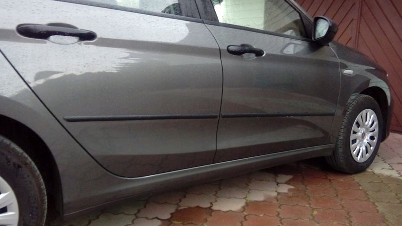 Mazda 2 - Listwy CZARNE Boczne Drzwi zdjęcie 5