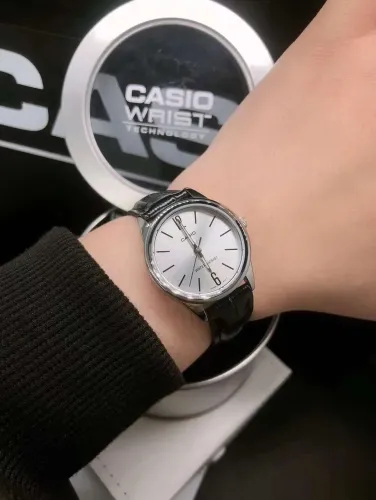 ZEGAREK DAMSKI CASIO LTP-V005L 7BUDF (zd582c) + BOX na Arena.pl