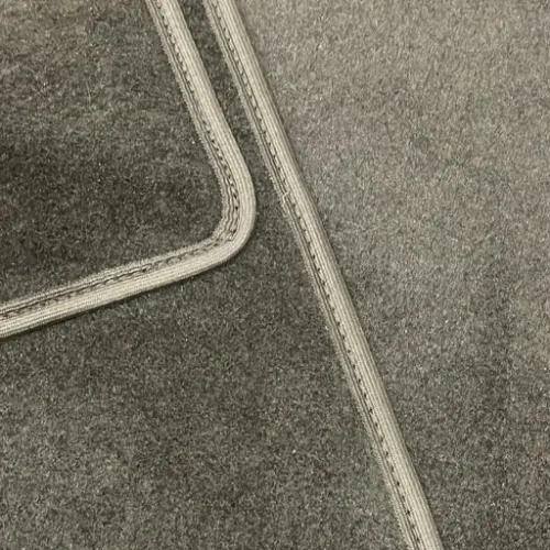 DYWANIKI WELUROWE PRZEDNIE na Arena.pl