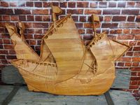 Drewniany obraz płaskorzeźba statku trzymasztowca